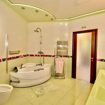 V&v Lloret- Luxury Vila Lloret de Mar