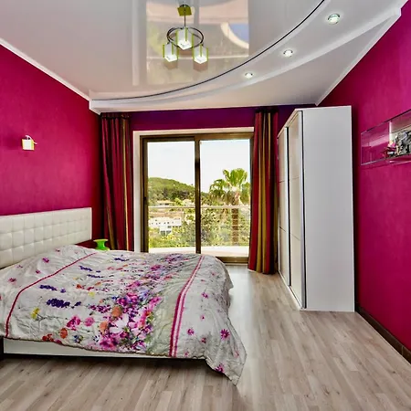 V&v Lloret- Luxury فيلة