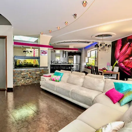 V&v Lloret- Luxury يوريت دي مار